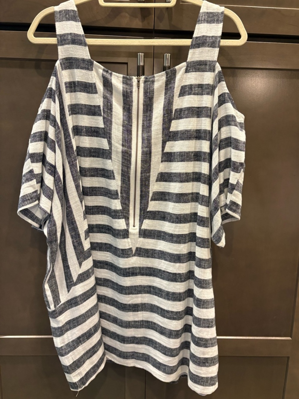 NWT Soft Surroundings Cold Shoulder Black and Cream Stripe Top Tunic, 1X - Picture 9 of 9